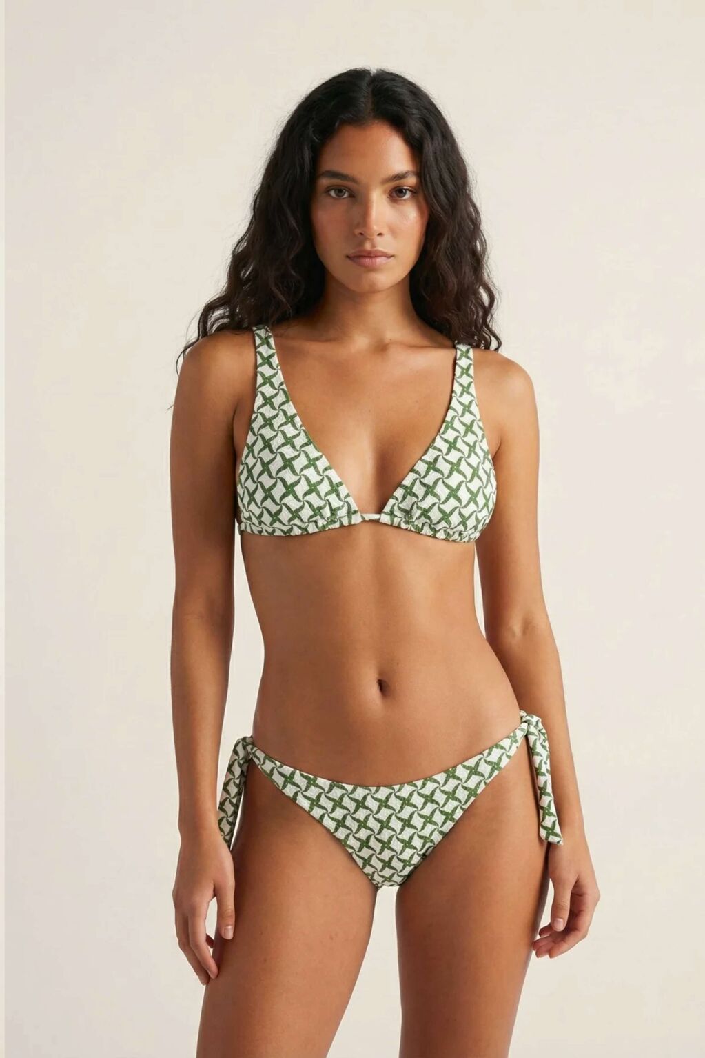 ROBIN COLLECTION: Bikini Flame Sirocco - 2-5076b.jpg