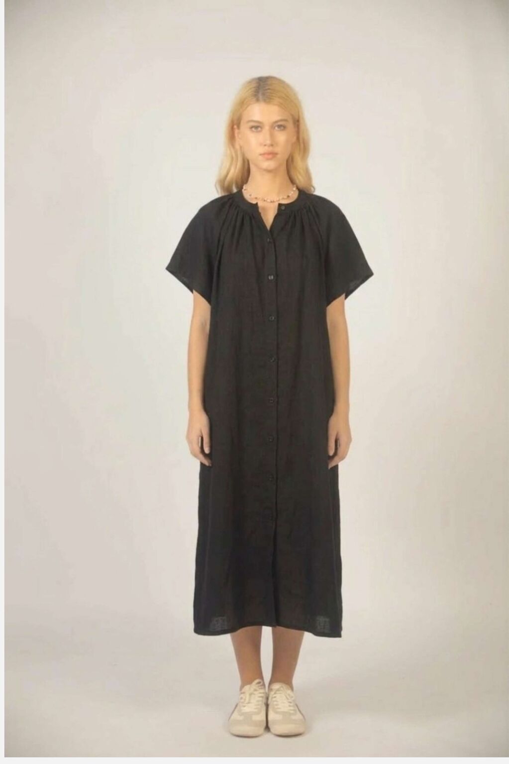 SEE U SOON: Vestido negro holgado - casa-go--kotta---2026-04-29t122436.119.jpg
