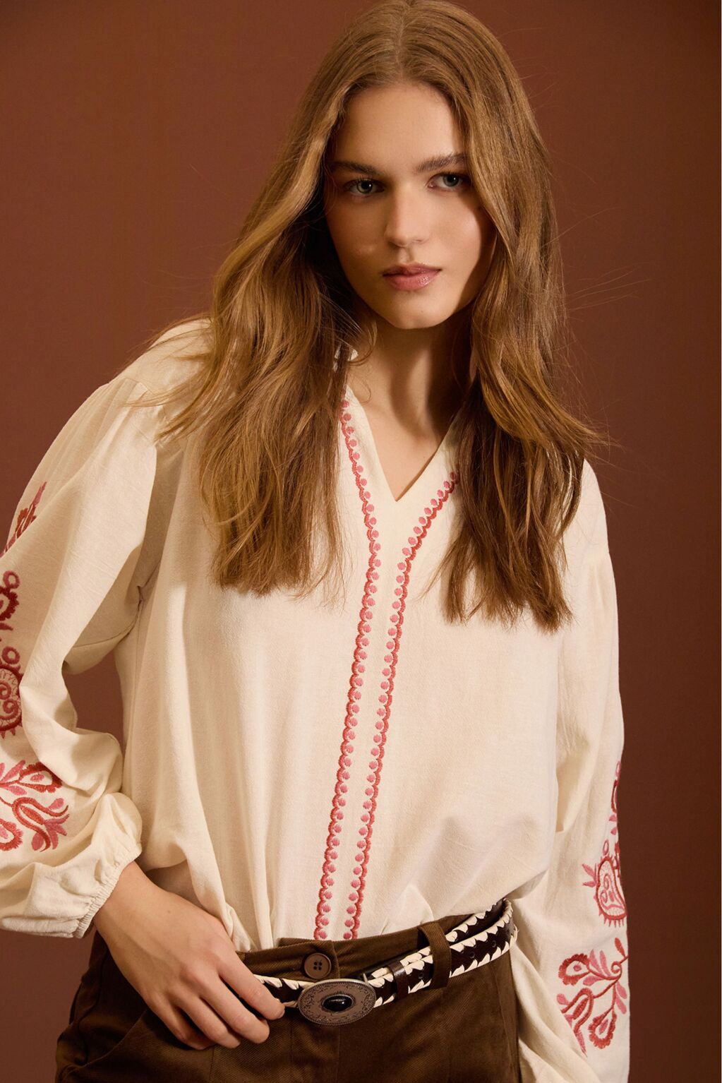 MEISÏE: BLUSA BORDADA A CONTRASTE - casa-gokotta--87-.jpg