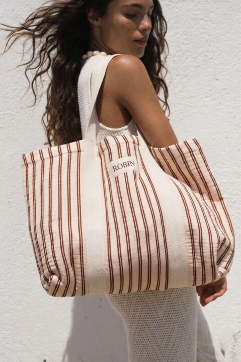 ROBIN COLLECTION: Bolsa Mandorla