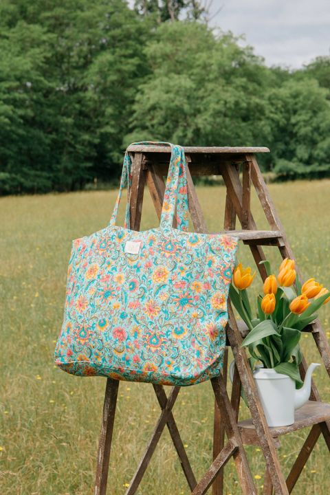 Beverly Tote Bag Water Riverside Flowers