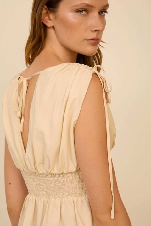 MEISÏE: TOP DETALLE FLOR - 28-b8bdc.jpg