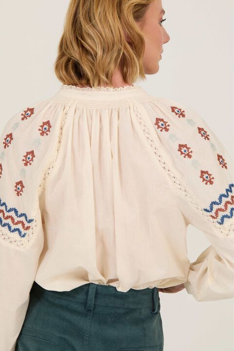 BLUSA DETALLES BORDADOS - 30-6dda0.jpg