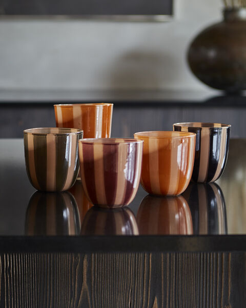 Affari of Sweden: PORTAVELA TEA LIGHT BURDEOS - aw2024_p.02_1_1200x1500.jpg