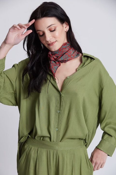 CAMISA VERDE LOLA