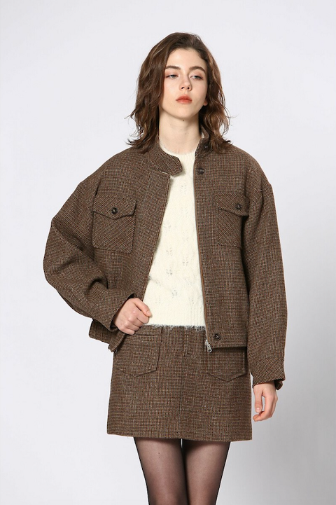 CHAQUETA CORTA CON CREMALLERA