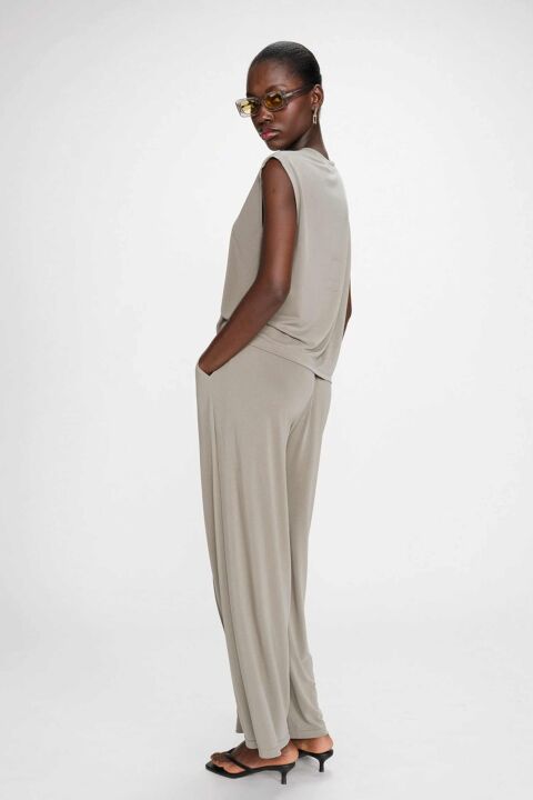 GRACE & MILA: TOP SIN MANGAS KAKI PARMA - moda-mujer.jpg