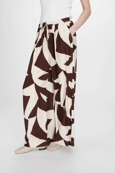 GRACE & MILA: PANTALÓN CHOCOLAT VENI - pantalo--n-mujer.jpg