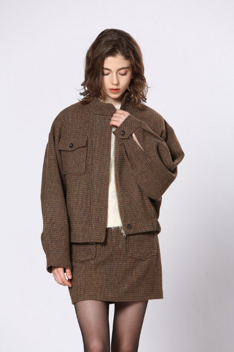 CHAQUETA CORTA CON CREMALLERA - seeusoon.png